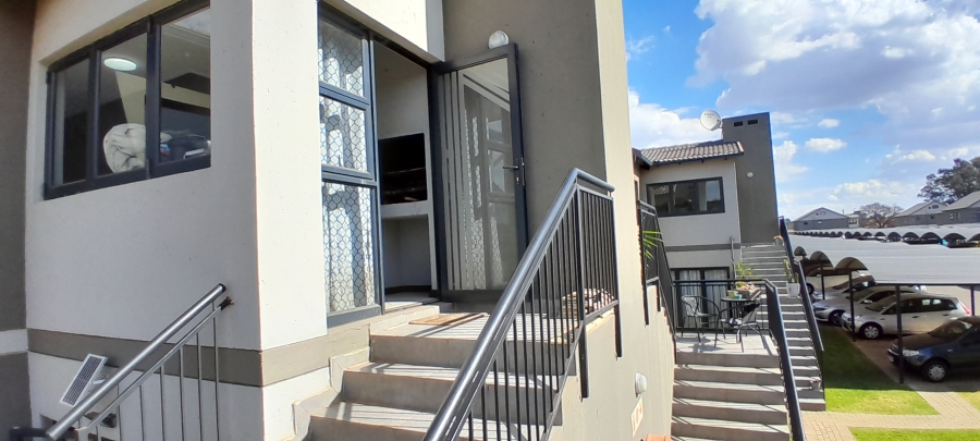 3 Bedroom Property for Sale in Norton Park Gauteng