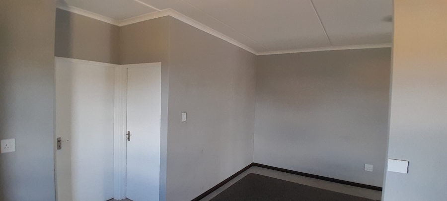 3 Bedroom Property for Sale in Norton Park Gauteng