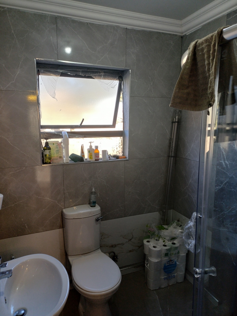 2 Bedroom Property for Sale in Riverpark Gauteng