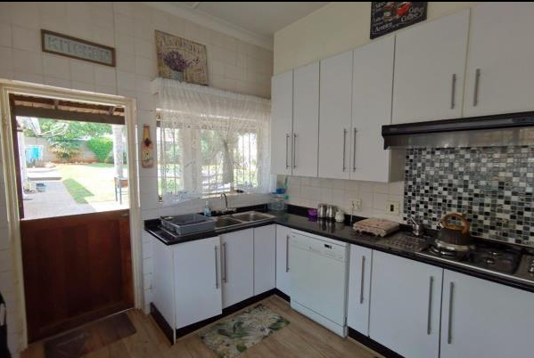 4 Bedroom Property for Sale in Dawnview Gauteng