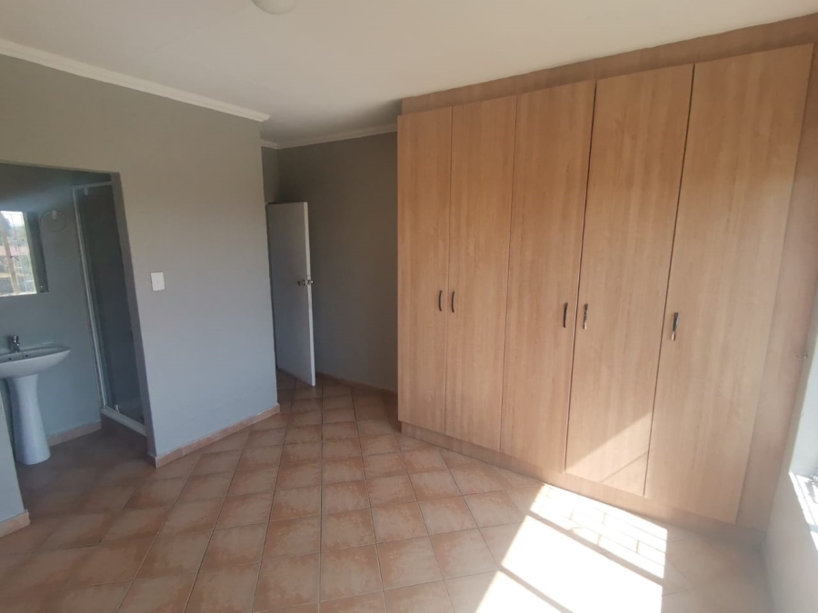 2 Bedroom Property for Sale in Dalpark Gauteng