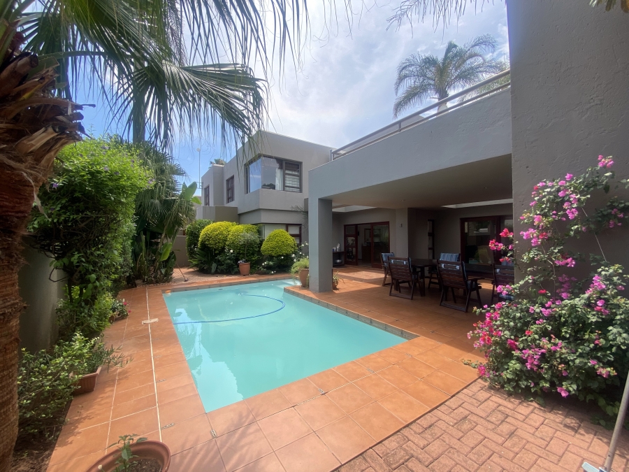 5 Bedroom Property for Sale in Bedfordview Gauteng