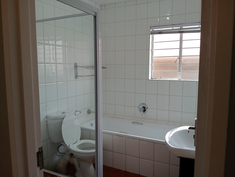 2 Bedroom Property for Sale in Rynfield Gauteng