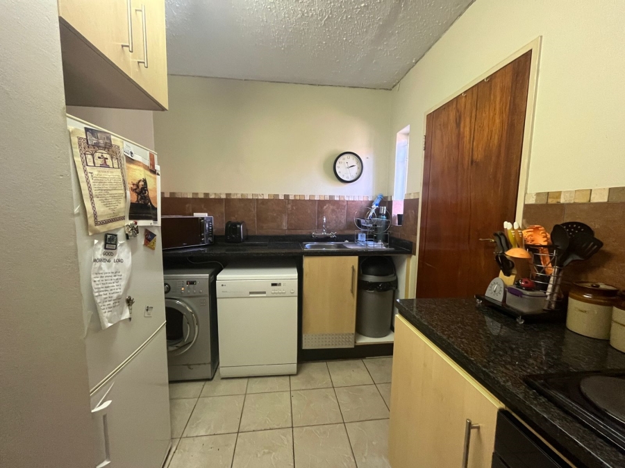 3 Bedroom Property for Sale in Garsfontein Gauteng