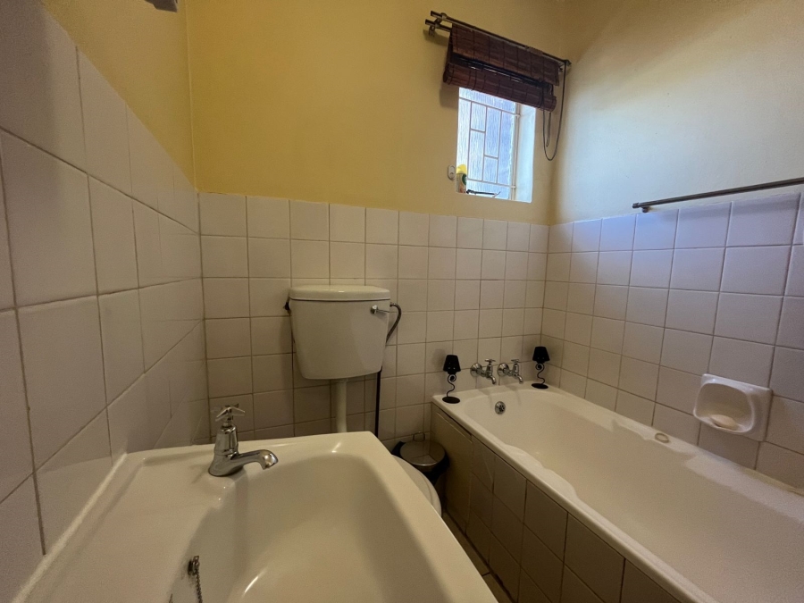 3 Bedroom Property for Sale in Garsfontein Gauteng