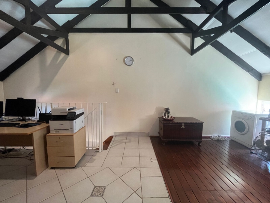 3 Bedroom Property for Sale in Garsfontein Gauteng