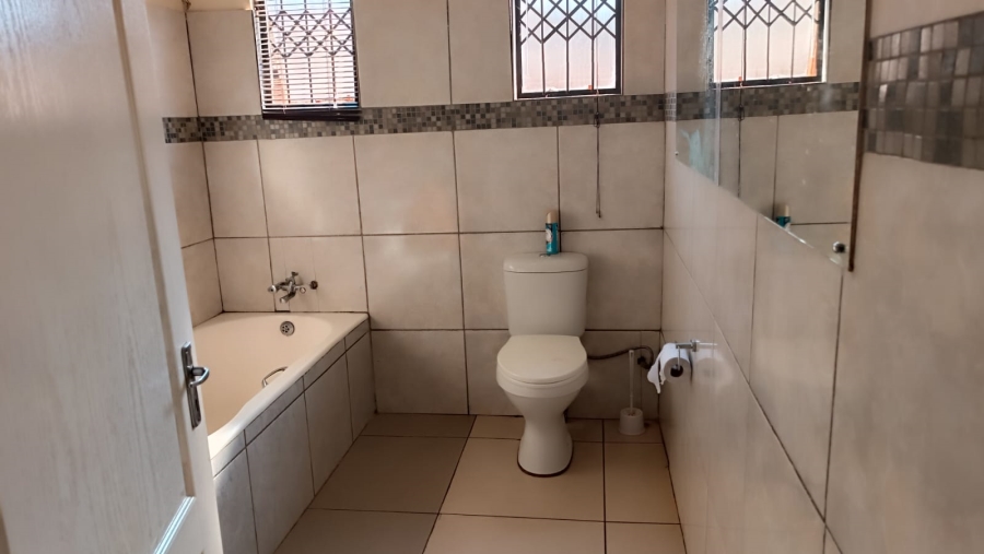 5 Bedroom Property for Sale in Rayton Gauteng