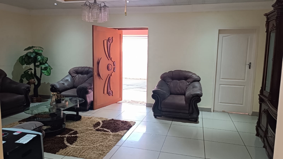 5 Bedroom Property for Sale in Rayton Gauteng