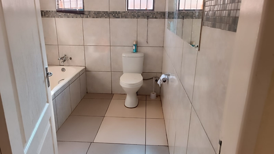 5 Bedroom Property for Sale in Rayton Gauteng