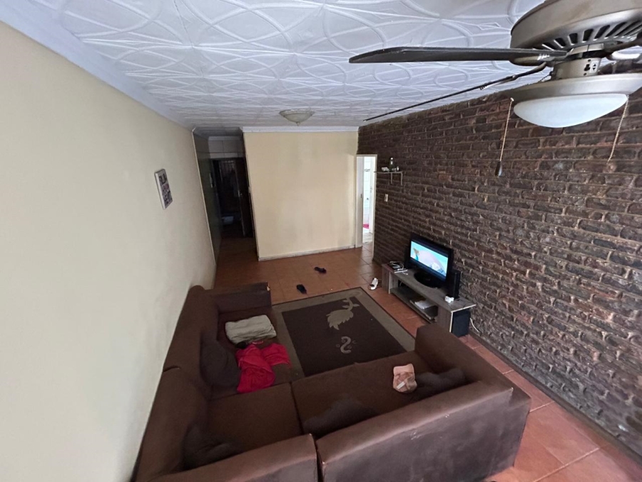 2 Bedroom Property for Sale in Pretoria West Gauteng