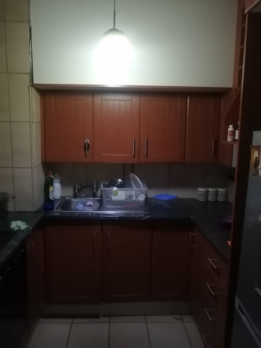 2 Bedroom Property for Sale in Pretoria West Gauteng