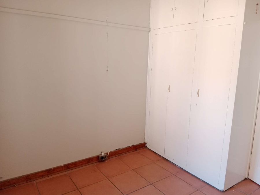 3 Bedroom Property for Sale in Mountain View Gauteng