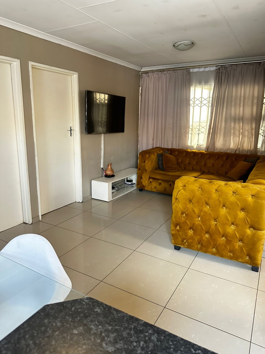 3 Bedroom Property for Sale in Windmill Park Gauteng