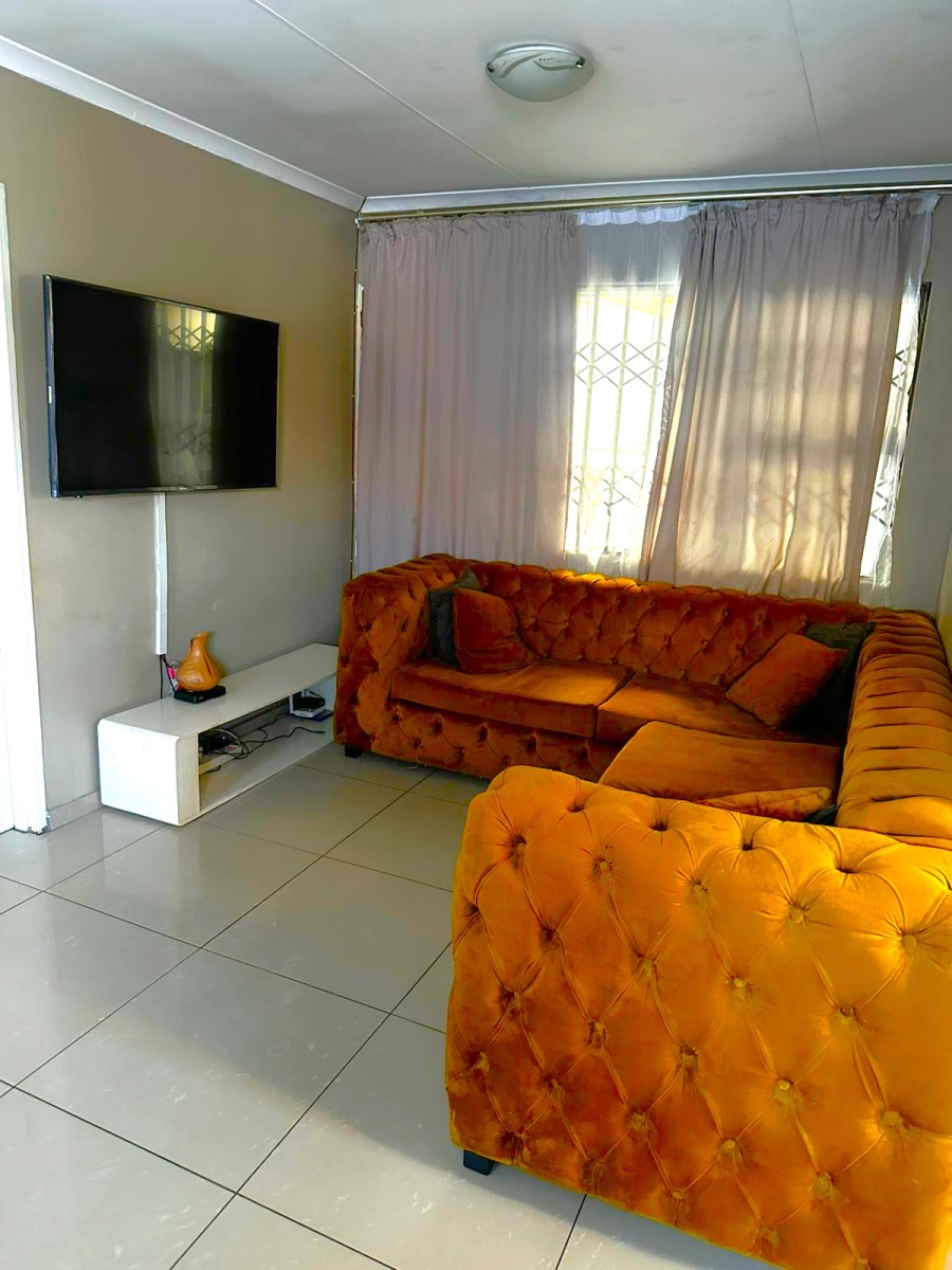 3 Bedroom Property for Sale in Windmill Park Gauteng