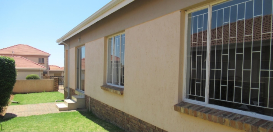 2 Bedroom Property for Sale in Zandspruit Gauteng