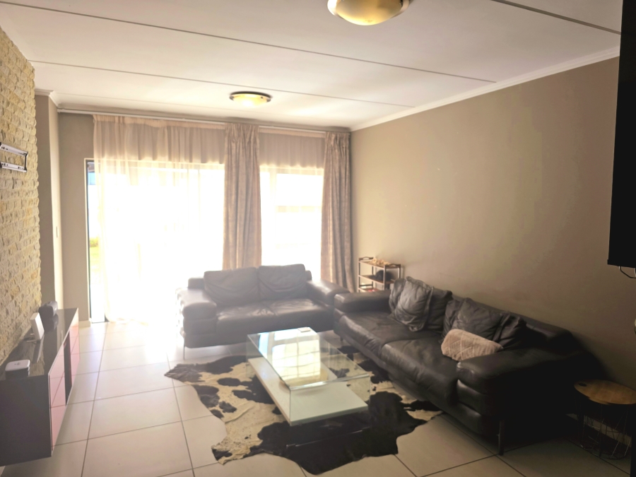 3 Bedroom Property for Sale in Greenstone Ridge Gauteng