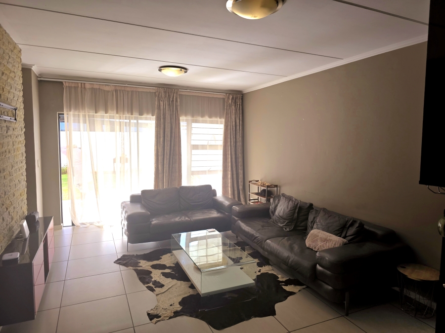 3 Bedroom Property for Sale in Greenstone Ridge Gauteng