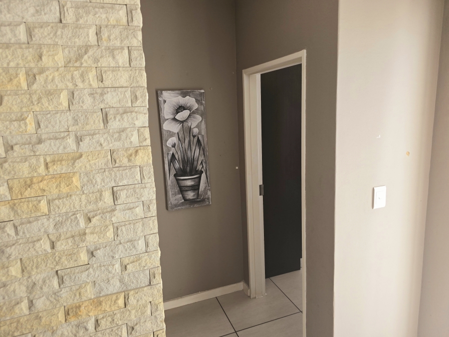 3 Bedroom Property for Sale in Greenstone Ridge Gauteng