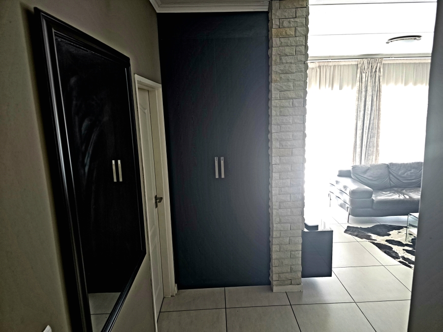 3 Bedroom Property for Sale in Greenstone Ridge Gauteng