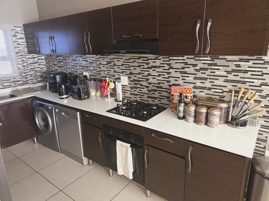 3 Bedroom Property for Sale in Greenstone Ridge Gauteng