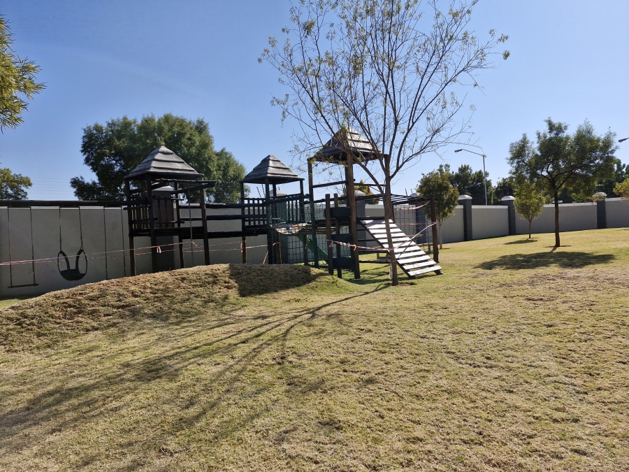 2 Bedroom Property for Sale in Elardus Park Gauteng