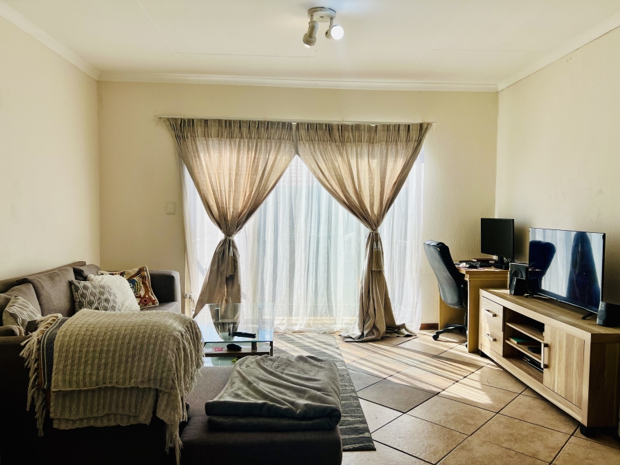 2 Bedroom Property for Sale in North Riding Gauteng