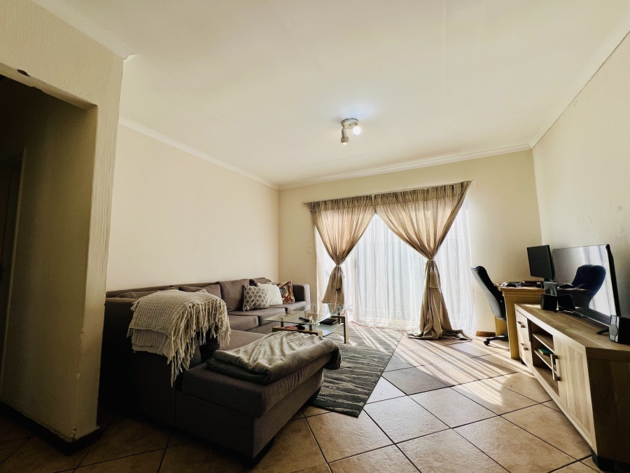 2 Bedroom Property for Sale in North Riding Gauteng