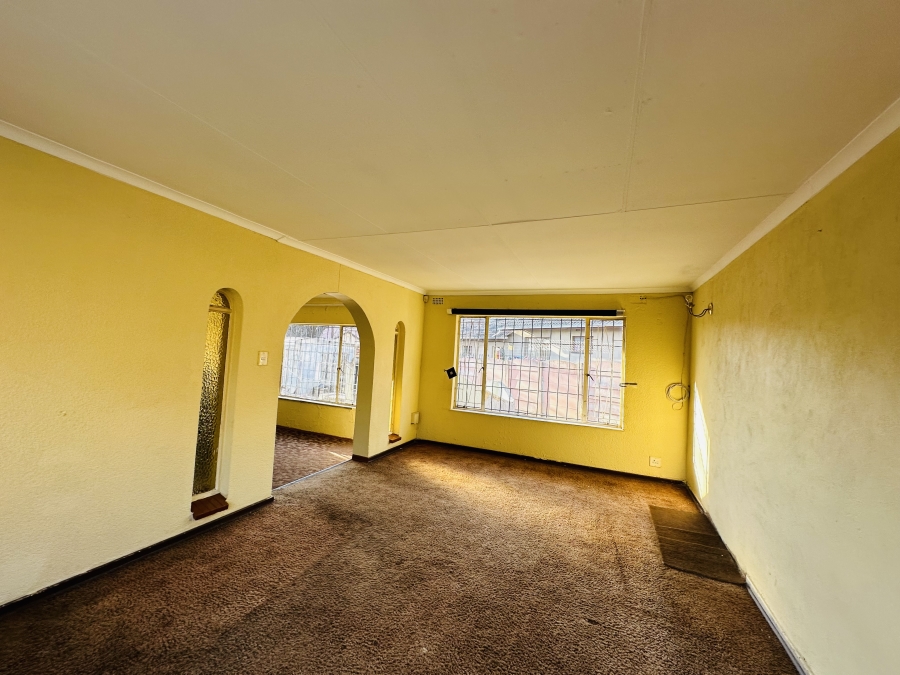 To Let 3 Bedroom Property for Rent in Birch Acres Gauteng