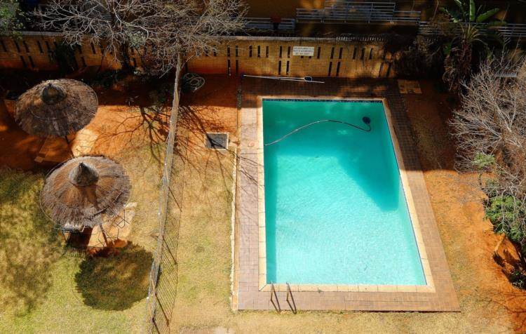 To Let 3 Bedroom Property for Rent in Braamfontein Werf Gauteng