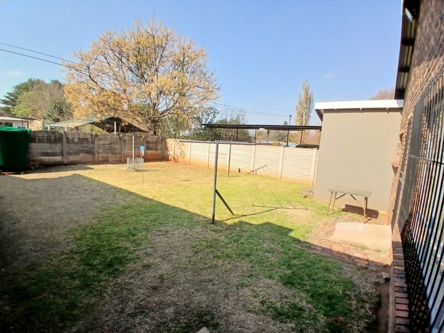 4 Bedroom Property for Sale in Rothdene Gauteng