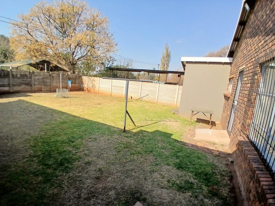 4 Bedroom Property for Sale in Rothdene Gauteng