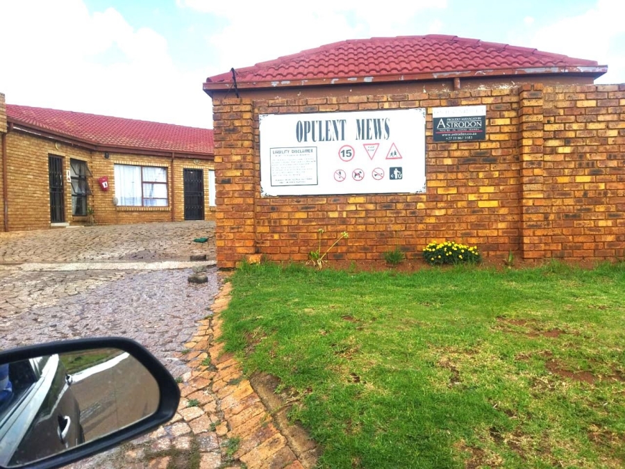 1 Bedroom Property for Sale in Vosloorus Gauteng