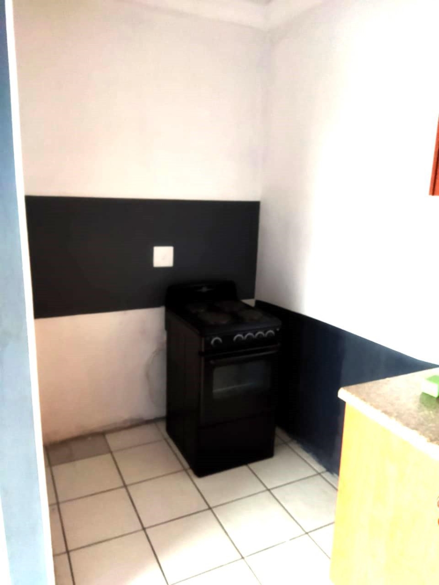 1 Bedroom Property for Sale in Vosloorus Gauteng