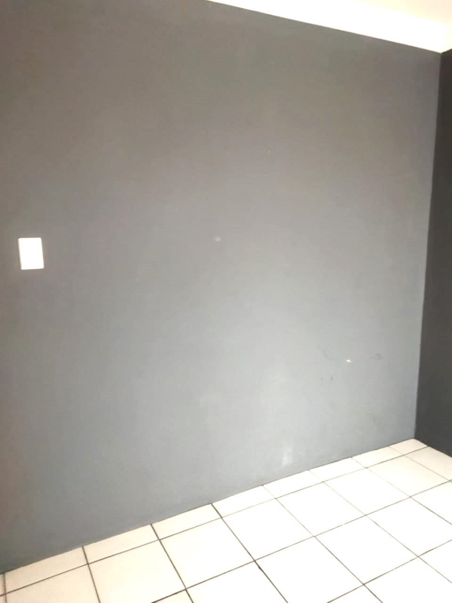 1 Bedroom Property for Sale in Vosloorus Gauteng