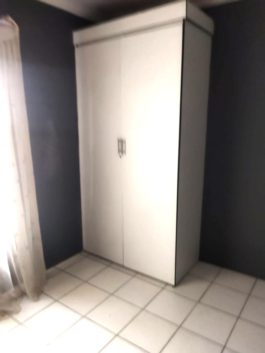 1 Bedroom Property for Sale in Vosloorus Gauteng