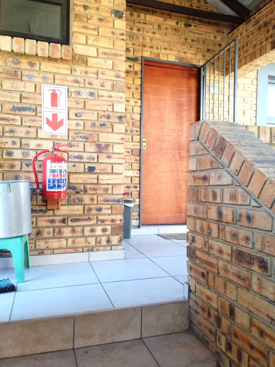 3 Bedroom Property for Sale in Albermarle Gauteng