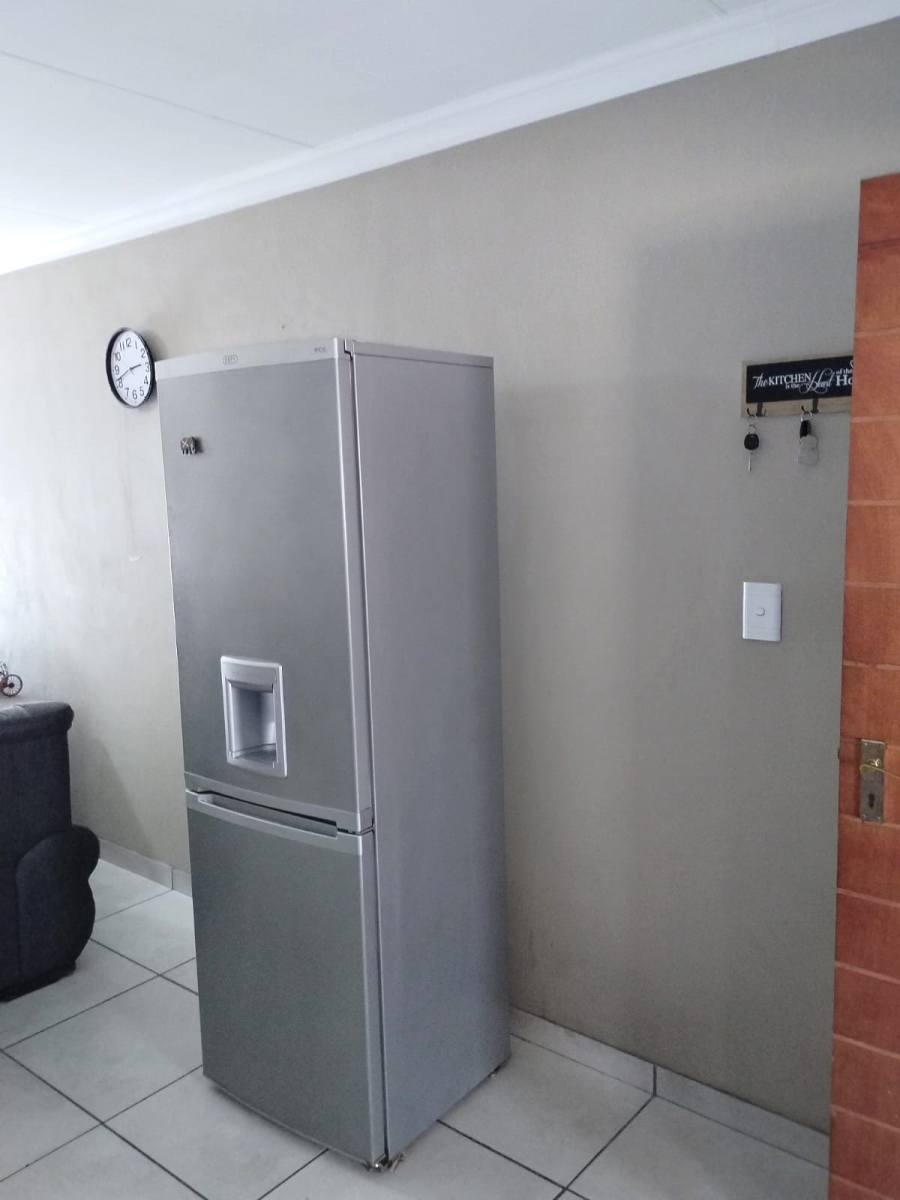 3 Bedroom Property for Sale in Albermarle Gauteng