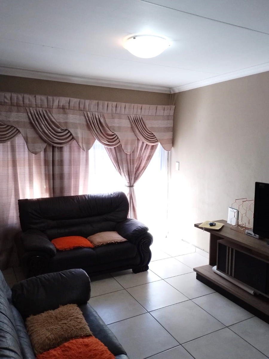 3 Bedroom Property for Sale in Albermarle Gauteng