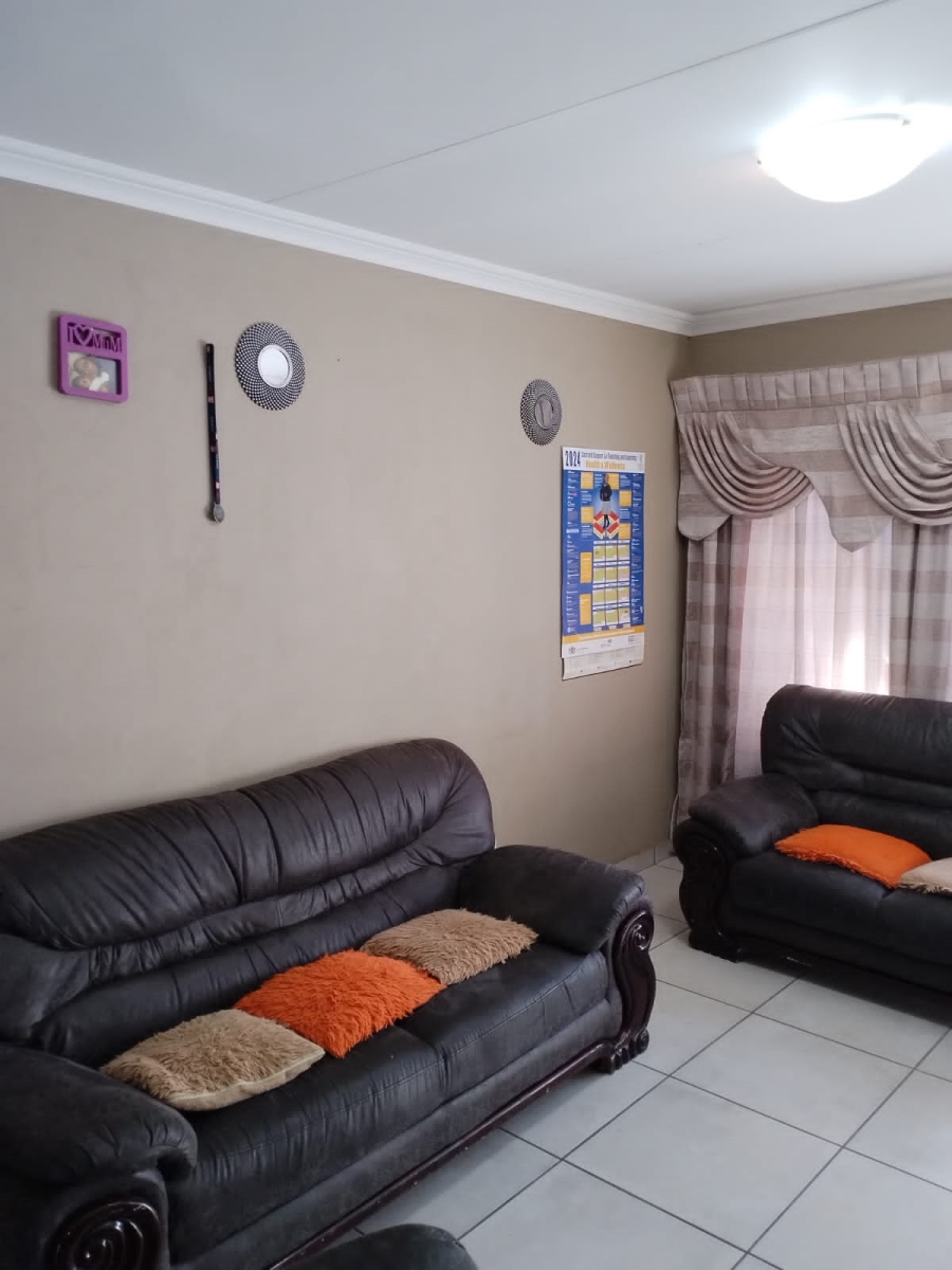 3 Bedroom Property for Sale in Albermarle Gauteng