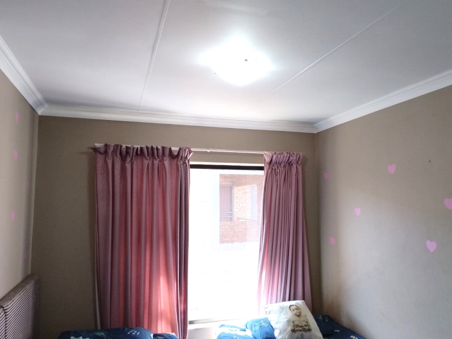 3 Bedroom Property for Sale in Albermarle Gauteng