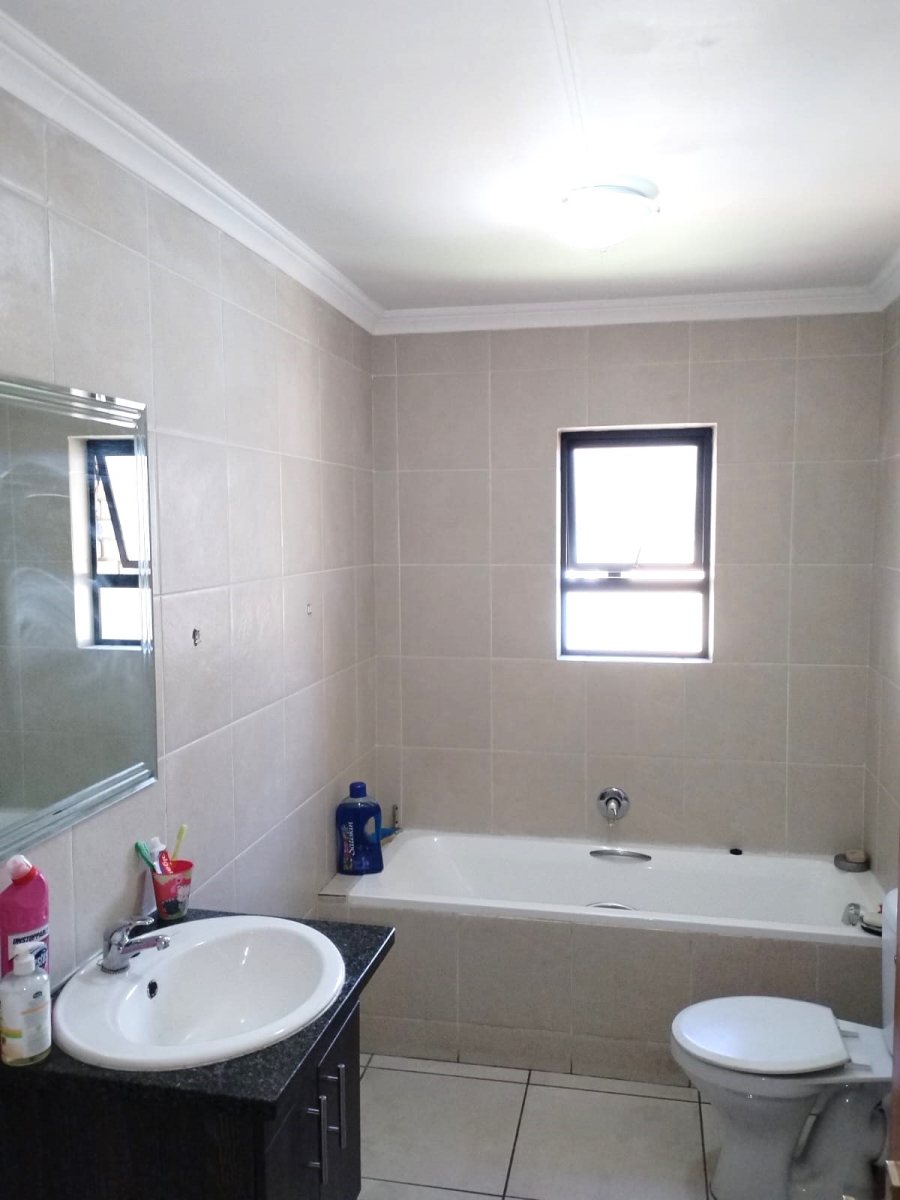 3 Bedroom Property for Sale in Albermarle Gauteng