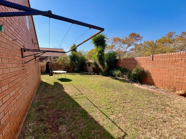 2 Bedroom Property for Sale in Willow Park Manor Gauteng