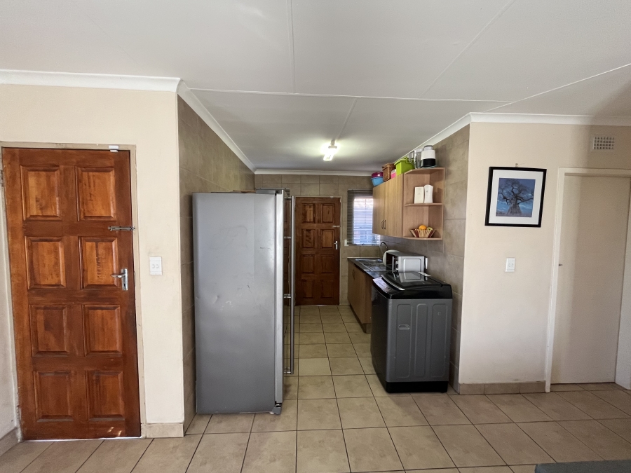 3 Bedroom Property for Sale in Thatch Hill Estate Gauteng