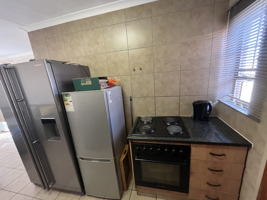 3 Bedroom Property for Sale in Thatch Hill Estate Gauteng