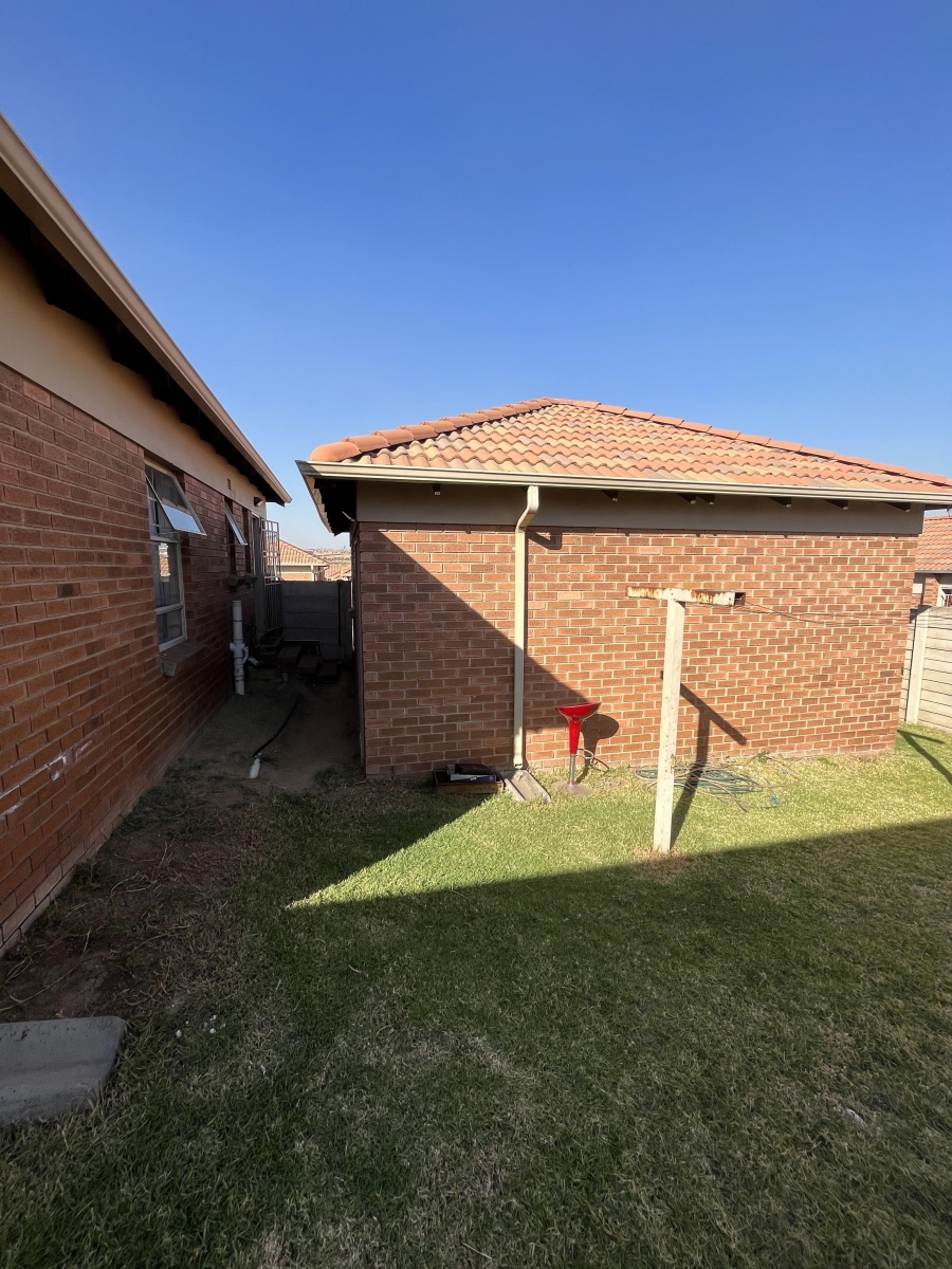 3 Bedroom Property for Sale in Thatch Hill Estate Gauteng