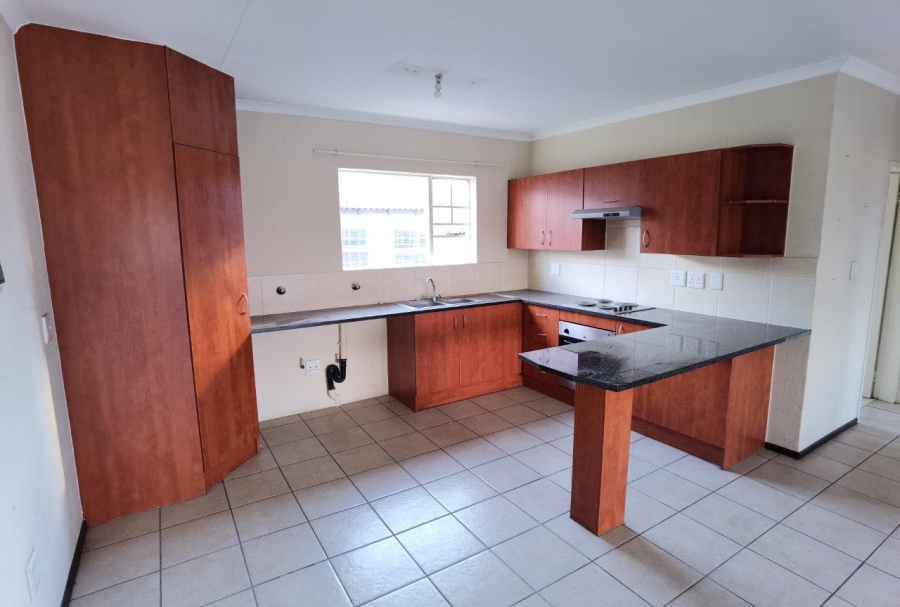 2 Bedroom Property for Sale in Cloverdene Gauteng