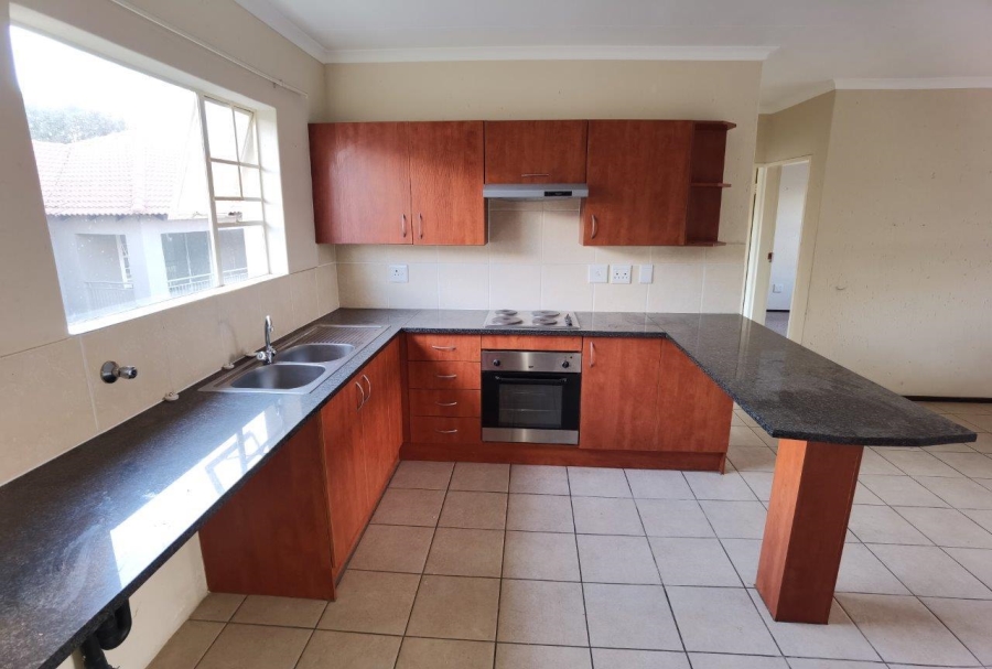 2 Bedroom Property for Sale in Cloverdene Gauteng