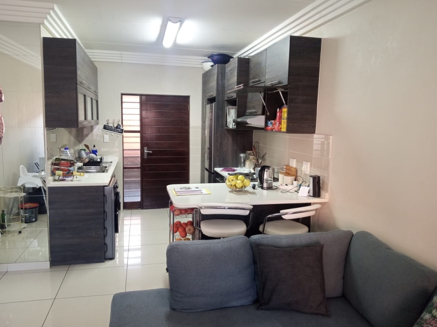 2 Bedroom Property for Sale in Eveleigh Gauteng