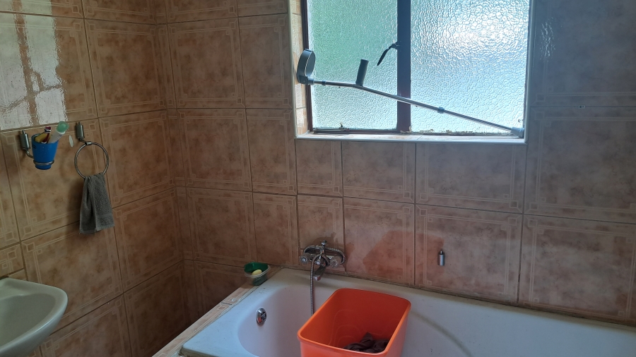 4 Bedroom Property for Sale in Dalpark Gauteng