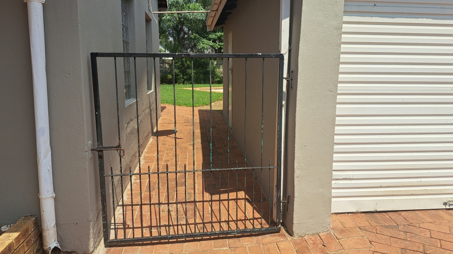 4 Bedroom Property for Sale in Dalpark Gauteng